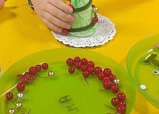 WARSZTATY ŚWIĄTECZNE U ŻABEK grafika