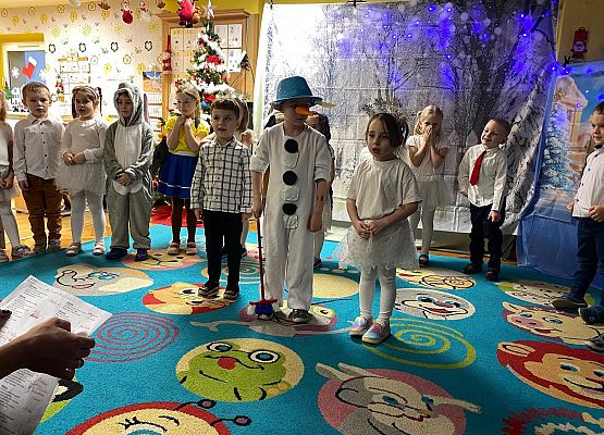 KRASNOLUDKI W OCZEKIWANIU NA ŚWIĘTA grafika