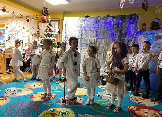 KRASNOLUDKI W OCZEKIWANIU NA ŚWIĘTA grafika