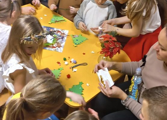 KRASNOLUDKI W OCZEKIWANIU NA ŚWIĘTA grafika