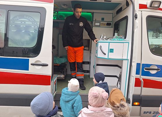 SPOTKANIE Z RATOWNIKIEM MEDYCZNYM grafika