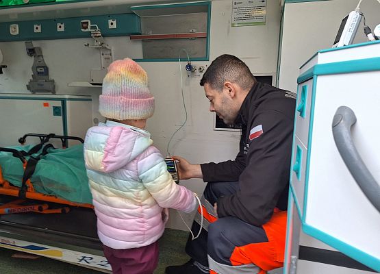 SPOTKANIE Z RATOWNIKIEM MEDYCZNYM grafika