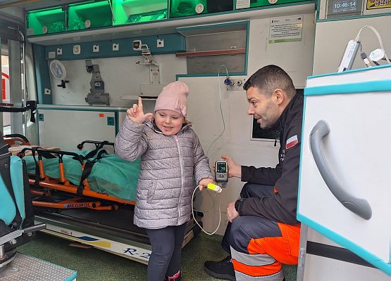 SPOTKANIE Z RATOWNIKIEM MEDYCZNYM grafika