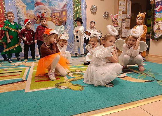 ZIMOWE  SPOTKANIE  Z  RODZICAMI  U  SŁONECZEK grafika