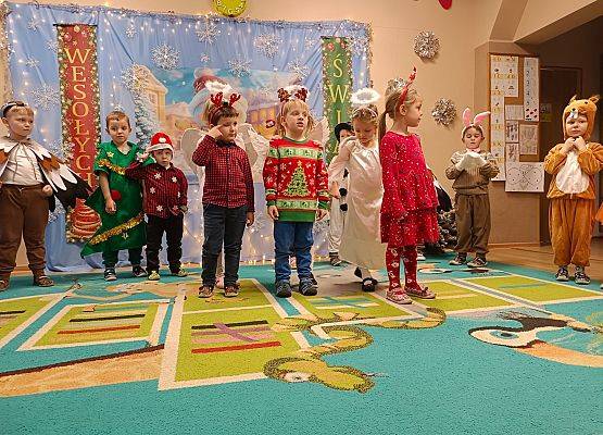 ZIMOWE  SPOTKANIE  Z  RODZICAMI  U  SŁONECZEK grafika