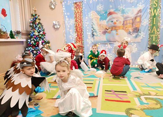 ZIMOWE  SPOTKANIE  Z  RODZICAMI  U  SŁONECZEK grafika