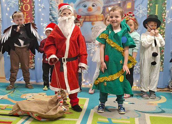 ZIMOWE  SPOTKANIE  Z  RODZICAMI  U  SŁONECZEK grafika