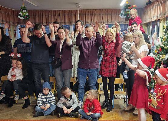 MISIAKI  W  OCZEKIWANIU  NA  ŚWIĘTA grafika