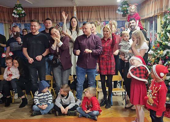 MISIAKI  W  OCZEKIWANIU  NA  ŚWIĘTA grafika