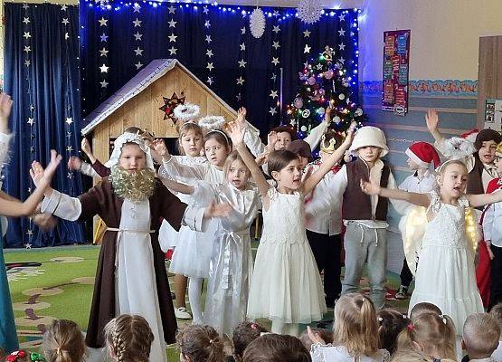 WIGILIA  W  PRZEDSZKOLU grafika