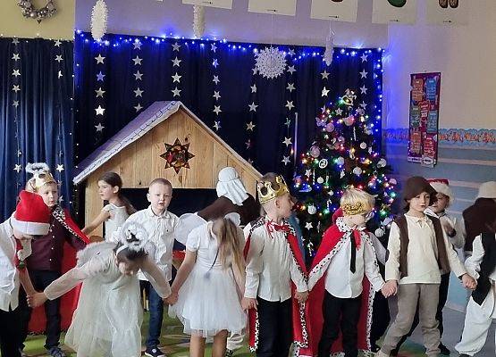 WIGILIA  W  PRZEDSZKOLU grafika