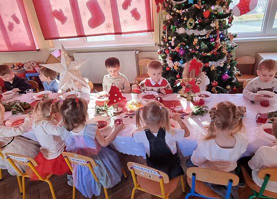 WIGILIA  W  PRZEDSZKOLU grafika