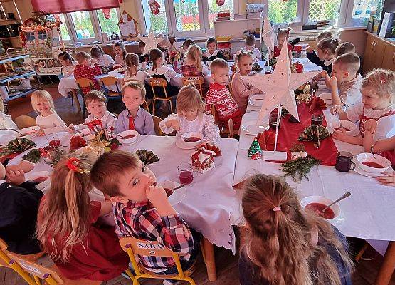 WIGILIA  W  PRZEDSZKOLU grafika