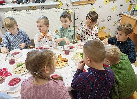 WIGILIA  W  PRZEDSZKOLU grafika