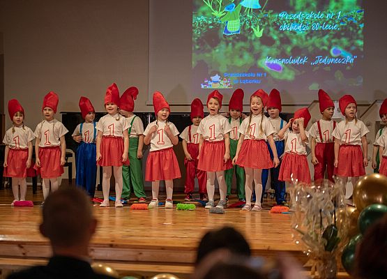 80 URODZINY PRZEDSZKOLA grafika