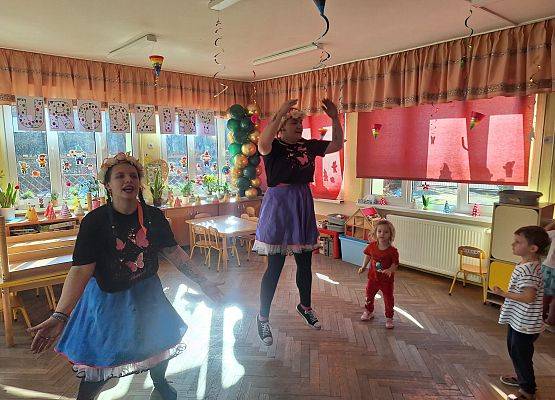 DYSKOTEKA  Z  OKAZJI  80  URODZIN  PRZEDSZKOLA grafika