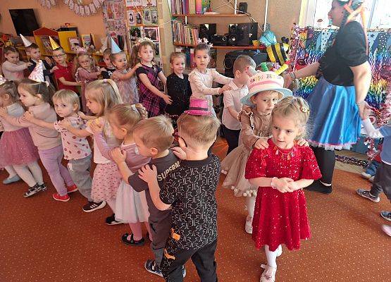 DYSKOTEKA  Z  OKAZJI  80  URODZIN  PRZEDSZKOLA grafika