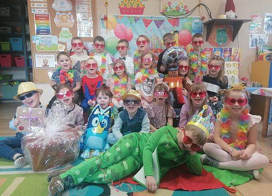DYSKOTEKA  Z  OKAZJI  80  URODZIN  PRZEDSZKOLA grafika