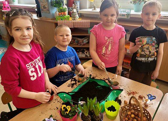 WIOSENNY OGRÓDEK U PINGWINKÓW grafika