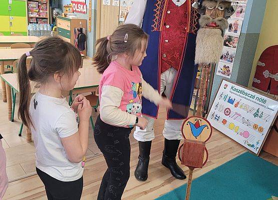 SPOTKANIE Z KASZUBSKIM ZESPOŁEM LEVINO grafika