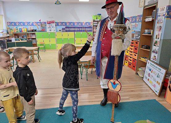 SPOTKANIE Z KASZUBSKIM ZESPOŁEM LEVINO grafika