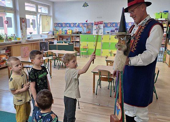 SPOTKANIE Z KASZUBSKIM ZESPOŁEM LEVINO grafika