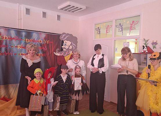 POLSCY POECI DZIECIOM grafika