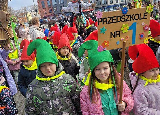 PRZEDSZKOLAKI WITAJĄ WIOSNĘ grafika