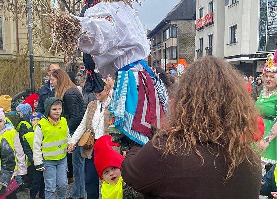 PRZEDSZKOLAKI WITAJĄ WIOSNĘ grafika