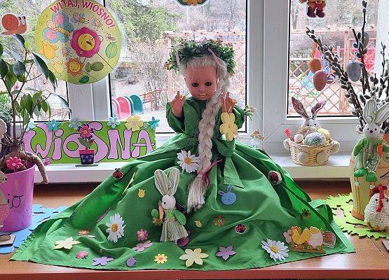 PRZEDSZKOLAKI WITAJĄ WIOSNĘ grafika