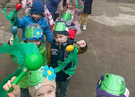 PRZEDSZKOLAKI WITAJĄ WIOSNĘ grafika