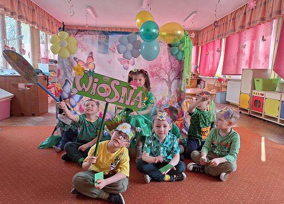 PRZEDSZKOLAKI WITAJĄ WIOSNĘ grafika