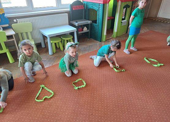 PRZEDSZKOLAKI WITAJĄ WIOSNĘ grafika