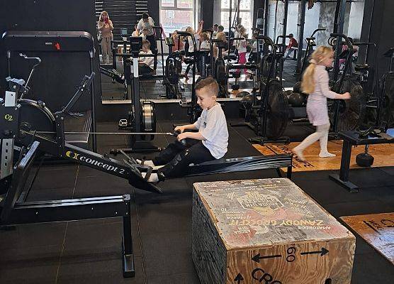 MOTYLKI NA SIŁOWNI AGOGA GYM LĘBORK grafika