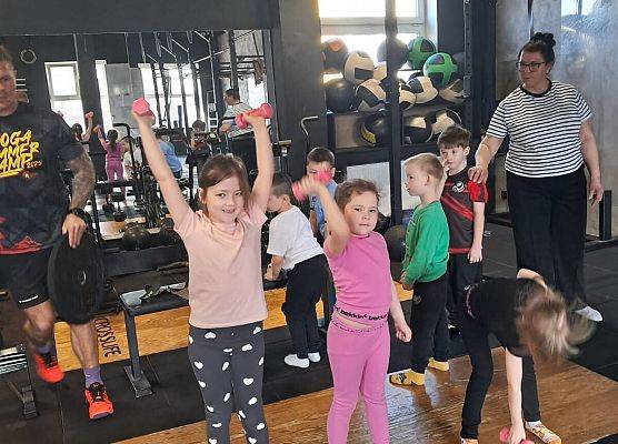 MOTYLKI NA SIŁOWNI AGOGA GYM LĘBORK grafika