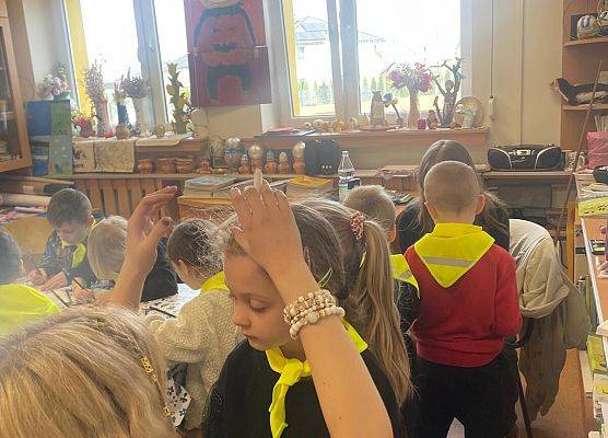 STARSZAKI W SPOŁECZNEJ JĘZYKOWEJ SZKOLE PODSTAWOWEJ W LĘBORKU grafika