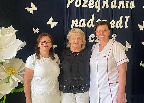 POŻEGNANIE STARSZAKÓW Z PERSONELEM ORAZ MŁODSZYMI KOLEGAMI grafika