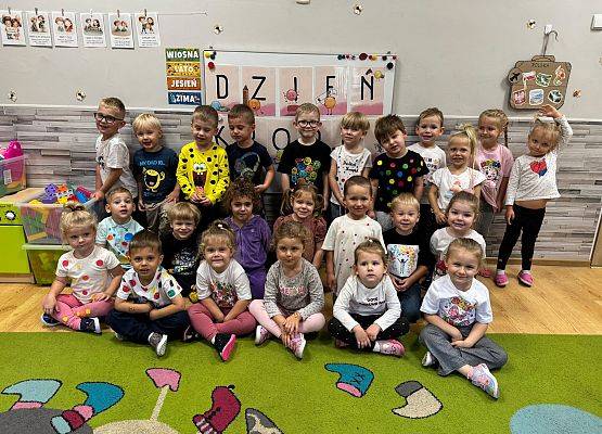 DZIEŃ KROPKI W PRZEDSZKOLU grafika