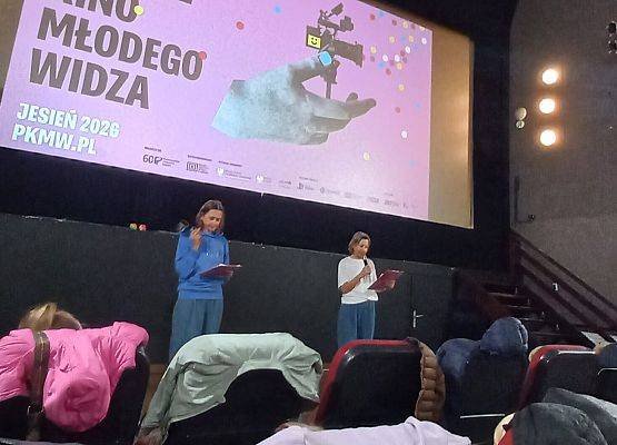 STARSZAKI W KINIE FREGATA grafika