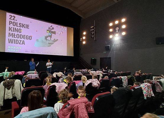STARSZAKI W KINIE FREGATA grafika
