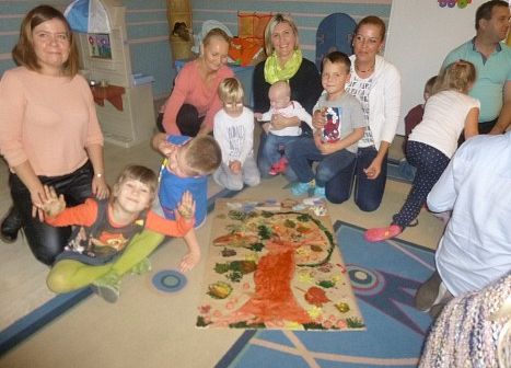 WARSZTATY  PLASTYCZNE  W  GRUPIE  SŁONECZEK grafika