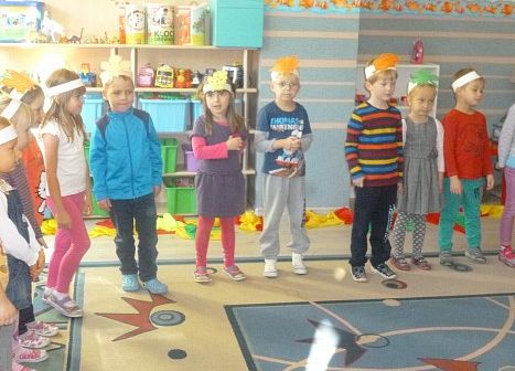 WARSZTATY  PLASTYCZNE  W  GRUPIE  SŁONECZEK grafika