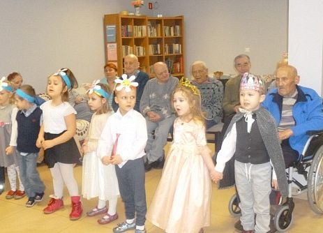 MISIAKI  U  SENIORÓW  W  MANGOLII grafika