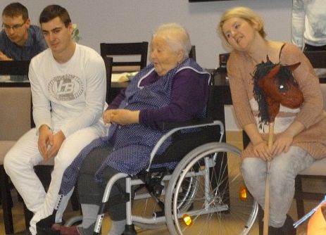 MISIAKI  U  SENIORÓW  W  MANGOLII grafika