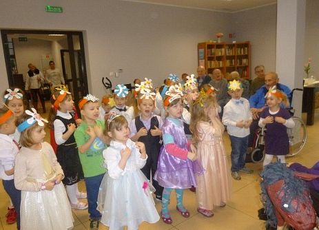 MISIAKI  U  SENIORÓW  W  MANGOLII grafika