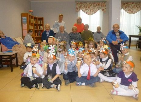 MISIAKI  U  SENIORÓW  W  MANGOLII grafika