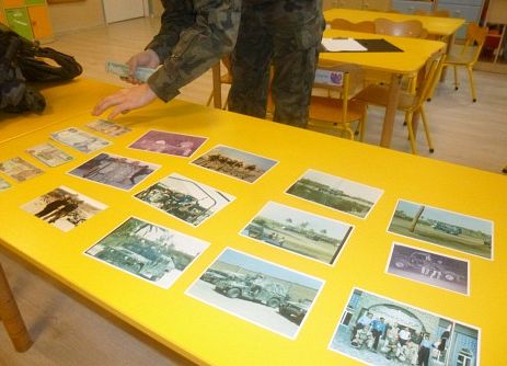 SPOTKANIE  STARSZKÓW  Z  ŻOŁNIERZEM grafika