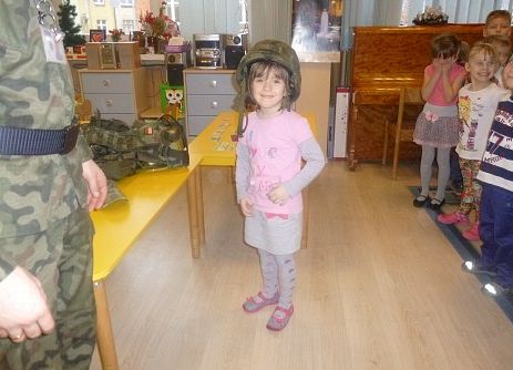 SPOTKANIE  STARSZKÓW  Z  ŻOŁNIERZEM grafika