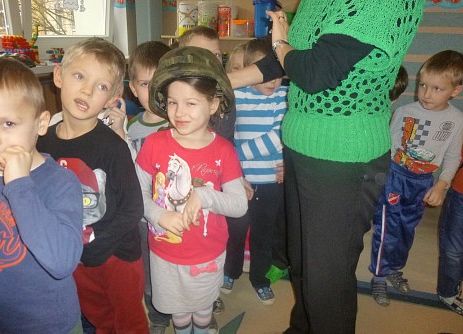 SPOTKANIE  STARSZKÓW  Z  ŻOŁNIERZEM grafika