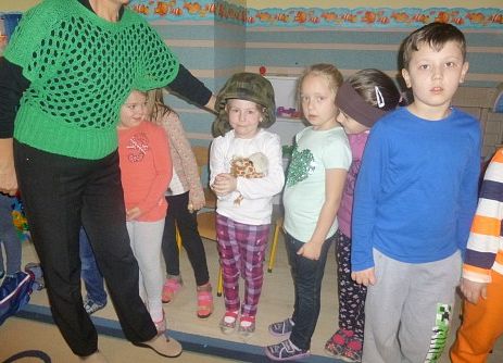 SPOTKANIE  STARSZKÓW  Z  ŻOŁNIERZEM grafika